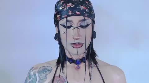 Snapshot of alienexxx chatting on 06-30-26, 11:50 online show from 06-30-26, 11:50