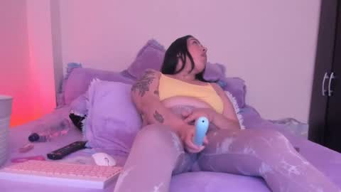 Snapshot of aliice_69 chatting on 06-18-26, 02:23 aliice_69 online show from 06-18-26, 02:23