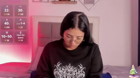 aliice_walker_ online show from 01-18-25, 12:04