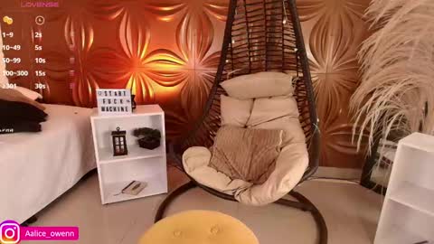 Alicie online show from 01-17-25, 09:17