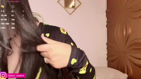 Alicie online show from 01-23-25, 02:23