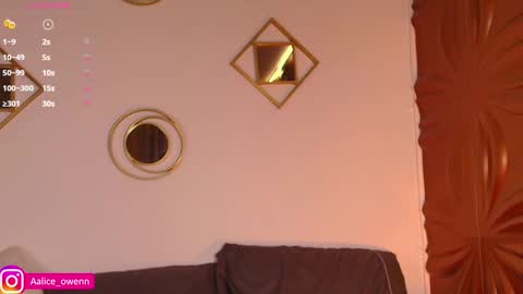 Snapshot of aliiceowen chatting on 01-26-25, 03:17 Alicie online show from 01-26-25, 03:17