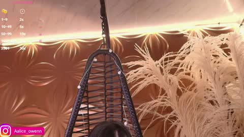 Alicie online show from 02-19-25, 03:28