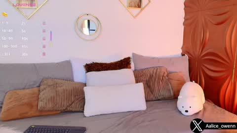 Alicie online show from 10-01-25, 09:43