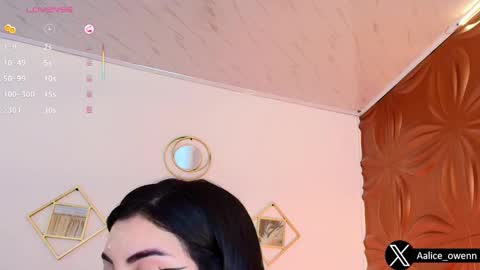 Snapshot of aliiceowen chatting on 10-02-25, 09:33 Alicie online show from 10-02-25, 09:33