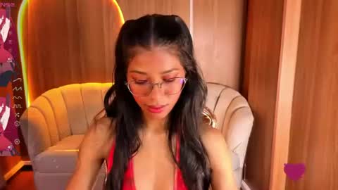 Snapshot of alina_b_ chatting on 06-13-26, 01:31 alina_b_ online show from 06-13-26, 01:31