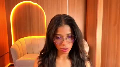 Snapshot of alina_b_ chatting on 06-16-26, 07:49 alina_b_ online show from 06-16-26, 07:49