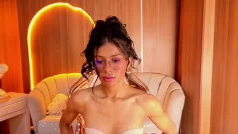 Snapshot of alina_b_ chatting on 07-16-26, 08:04 alina_b_ online show from 07-16-26, 08:04