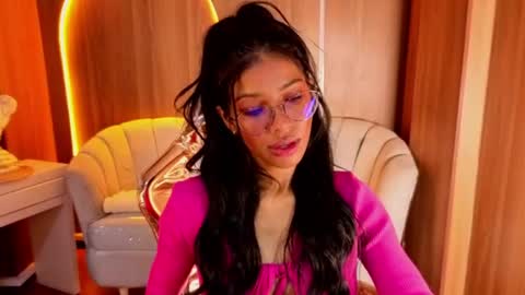 Snapshot of alina_b_ chatting on 07-18-26, 07:50 alina_b_ online show from 07-18-26, 07:50