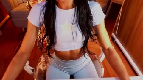 Snapshot of alina_b_ chatting on 07-23-26, 01:58 alina_b_ online show from 07-23-26, 01:58