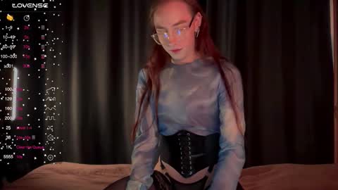 Snapshot of alina_flow chatting on 09-21-25, 11:34 Alexa online show from 09-21-25, 11:34