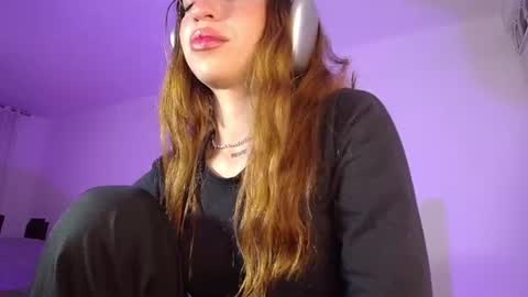 Snapshot of alina_lee01 chatting on 07-16-26, 05:46 NYX online show from 07-16-26, 05:46