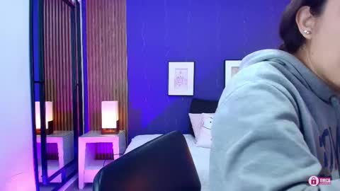 Alina online show from 10-30-25, 11:22