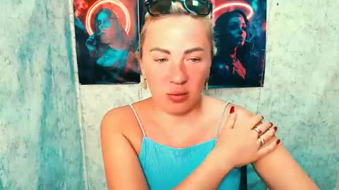 Snapshot of alinafrey_ chatting on 07-03-26, 04:52 Alina online show from 07-03-26, 04:52