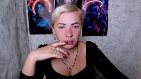 Snapshot of alinafrey_ chatting on 07-14-26, 04:50 Alina online show from 07-14-26, 04:50