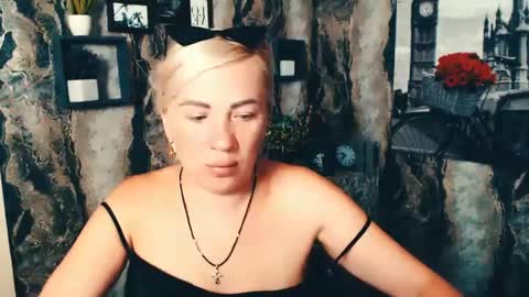Snapshot of alinafrey_ chatting on 07-18-26, 07:56 Alina online show from 07-18-26, 07:56