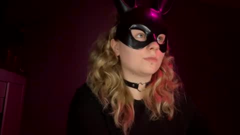 Snapshot of alinahotgirl chatting on 05-05-26, 10:18 Alina online show from 05-05-26, 10:18