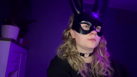 Snapshot of alinahotgirl chatting on 06-03-26, 10:04 Alina online show from 06-03-26, 10:04