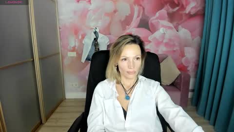 AlinaMoor online show from 01-06-26, 05:33