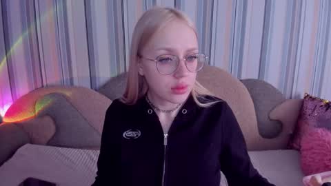 Snapshot of alinaocean chatting on 02-26-26, 10:25 alinaocean online show from 02-26-26, 10:25