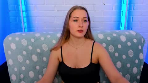 alinawise online show from 12-17-25, 01:22