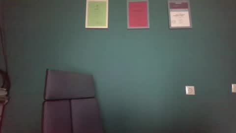 Chris online show from 04-01-26, 01:41