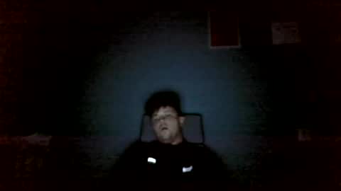 Snapshot of aliprcalica1 chatting on 06-11-26, 12:32 Chris online show from 06-11-26, 12:32