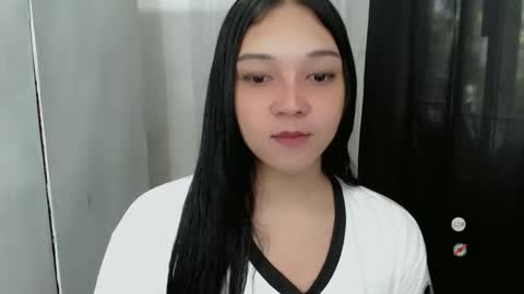 Shanti xhey online show from 11-19-25, 04:01