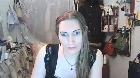 Snapshot of alisa_marta_ chatting on 01-16-25, 08:36 Alisa Marta liska online show from 01-16-25, 08:36