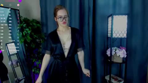 Snapshot of alisabrubach chatting on 11-06-25, 02:45 Mia online show from 11-06-25, 02:45