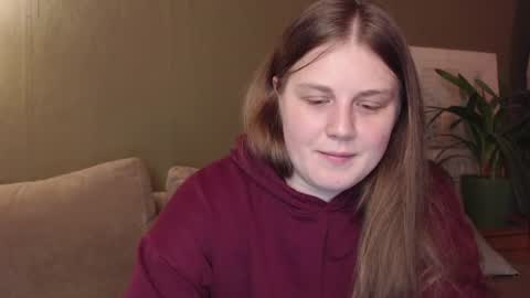 Snapshot of alisashy666 chatting on 07-07-26, 10:25 alisashy666 online show from 07-07-26, 10:25