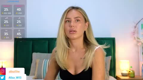 Snapshot of alisawilson_ chatting on 09-10-25, 11:10 Alisa online show from 09-10-25, 11:10