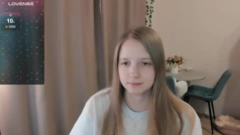 Snapshot of alisha_ley chatting on 04-25-26, 07:44 Alya online show from 04-25-26, 07:44
