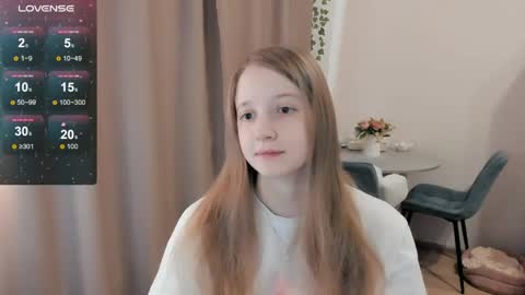 Snapshot of alisha_ley chatting on 05-08-26, 01:38 Alya online show from 05-08-26, 01:38