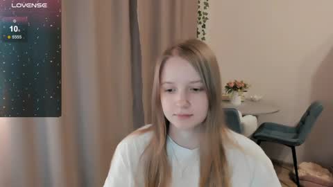 Snapshot of alisha_ley chatting on 05-13-26, 07:55 Alya online show from 05-13-26, 07:55