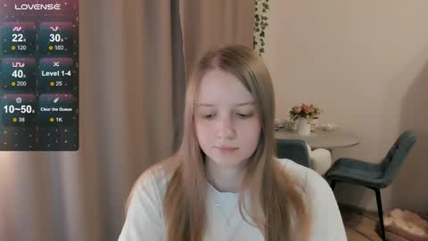 Snapshot of alisha_ley chatting on 05-17-26, 06:04 Alya online show from 05-17-26, 06:04