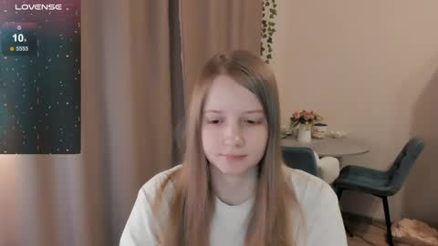 Snapshot of alisha_ley chatting on 05-19-26, 02:29 Alya online show from 05-19-26, 02:29