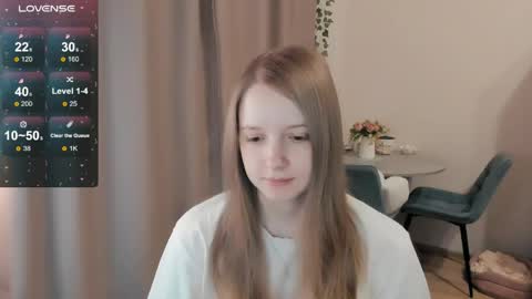 Snapshot of alisha_ley chatting on 05-20-26, 05:41 Alya online show from 05-20-26, 05:41