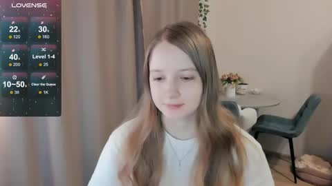 Snapshot of alisha_ley chatting on 05-22-26, 05:40 Alya online show from 05-22-26, 05:40