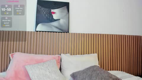 Snapshot of alisha_olsen_ chatting on 10-03-25, 04:42 alisha_olsen_ online show from 10-03-25, 04:42