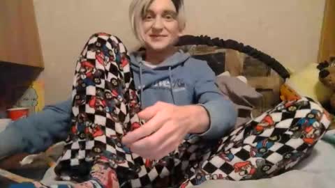 Alisha online show from 04-12-26, 04:28