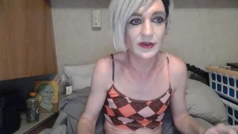 Snapshot of alishaluv chatting on 06-04-26, 03:01 Alisha online show from 06-04-26, 03:01