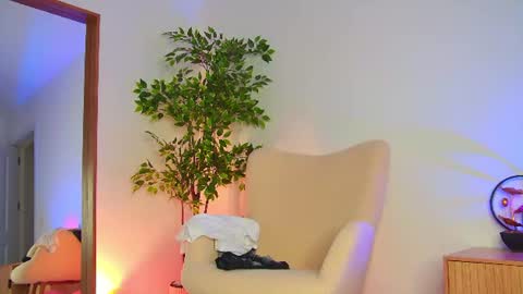 Snapshot of alissa_foxx chatting on 07-24-26, 12:14 alissa_foxx online show from 07-24-26, 12:14