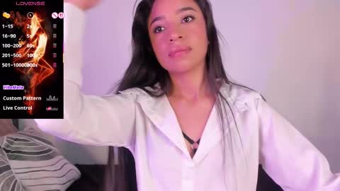 alissarose_1 online show from 03-26-26, 01:33