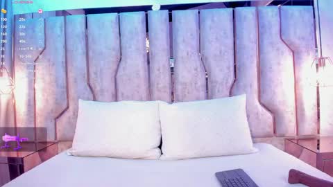 Snapshot of alisse_myers chatting on 05-15-26, 03:13 alisse_myers online show from 05-15-26, 03:13