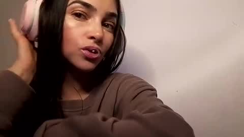 Alisson369  online show from 02-19-25, 05:38