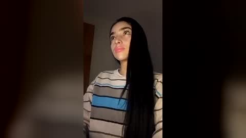 Snapshot of alisson369_ chatting on 07-06-26, 08:44 Alisson369 online show from 07-06-26, 08:44