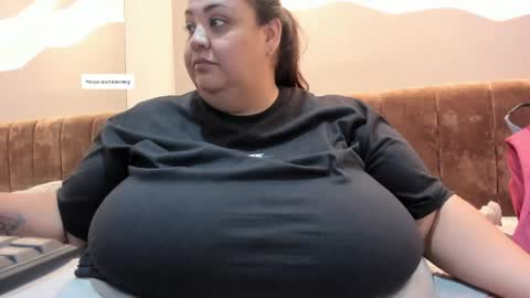 Snapshot of alisson_am chatting on 04-20-26, 11:24 Alisson online show from 04-20-26, 11:24