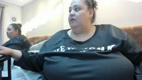 Snapshot of alisson_am chatting on 05-02-26, 12:10 Alisson online show from 05-02-26, 12:10