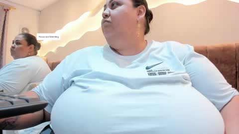 Snapshot of alisson_am chatting on 06-02-26, 06:54 Alisson online show from 06-02-26, 06:54